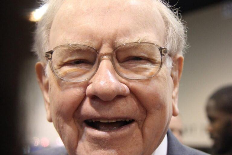 Warren Buffett can't stop buying this incredibly valuable stock